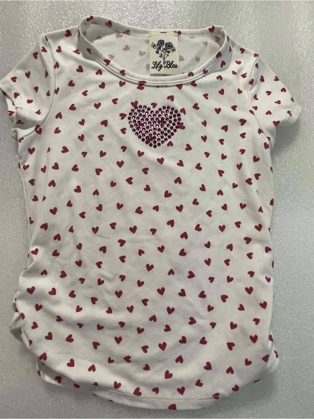 Lily Bleu White Short Sleeve Tee with Red Heart Pattern and Gem Heart